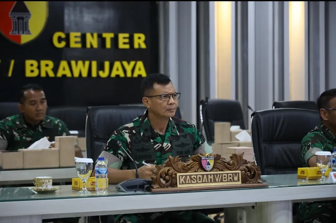 Pangdam V/Brawijaya Tegaskan Komitmen Percepatan Pembangunan KDKMP di Wilayah Jawa Timur 1 Pangdam V/Brawijaya Tegaskan Komitmen Percepatan Pembangunan KDKMP di Wilayah Jawa Timur