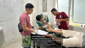 UNAIR Buka Posko Kesehatan untuk Warga Terdampak Banjir Aceh Tamiang