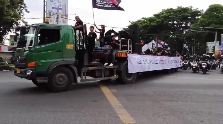 Ribuan Aktivis Dukung Kejati, MAKI Jatim: Pidsus Adalah Pionir Antikorupsi 1 Ribuan Aktivis Dukung Kejati, MAKI Jatim: Pidsus Adalah Pionir Antikorupsi