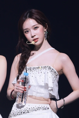 Tato Kembar Winter Aespa dan Jungkook BTS