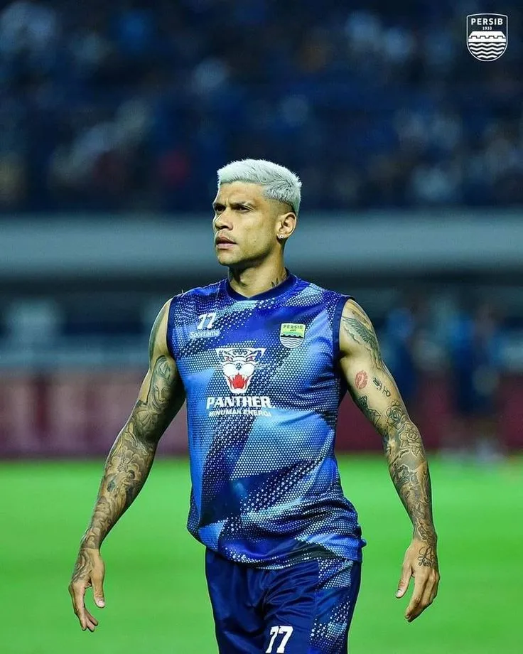 Ciro Alves Siap Jadi Warga Negara Indonesia, Buka Peluang Perkuat Timnas 1 Ciro Alves Siap Jadi Warga Negara Indonesia, Buka Peluang Perkuat Timnas