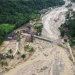 BANJIR antarafoto data kerusakan rumah akibat banjir bandang di padang 1764772660 ratio 16x9 1