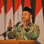 bupati gresik h fandi akhmad yani saat peluncuran program k 84qm