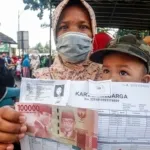 daftar-bansos-cair-april-2022.jpg daftar bansos cair april 2022