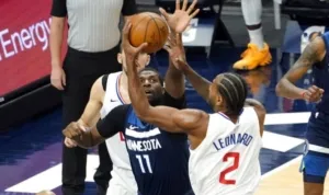 foward la clippers kawhi leonard mencetak poin tertinggi musim 210211164353 665