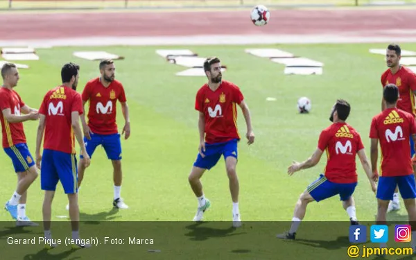 Pique Beri Dukungan untuk Araujo dalam Masa Kritis 1 Pique Beri Dukungan untuk Araujo dalam Masa Kritis