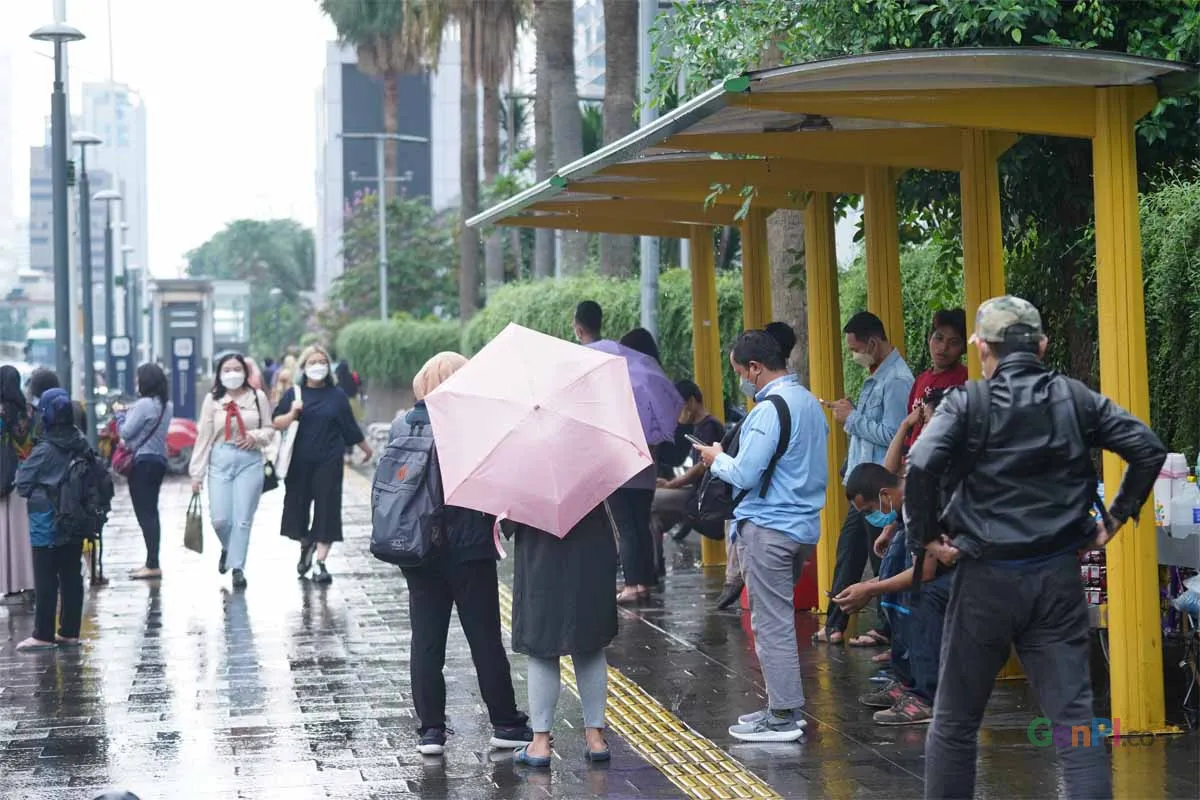 Prakiraan Cuaca Jawa Timur untuk Hari Ini: Wilayah Terpilih Mengalami Hujan Ringan