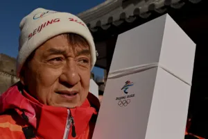 Jackie Chan Hadir dalam Kirab Obor Olimpiade Musim Dingin 2026 di Situs Bersejarah Italia