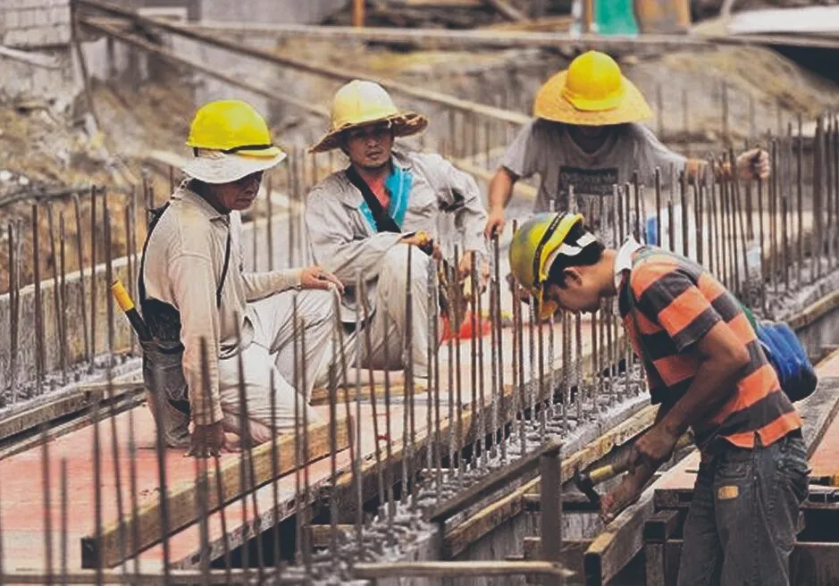 Buruh Ternate Menolak Regulasi dengan Solidaritas