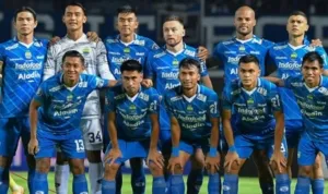 Persib Bandung, Maarten Paes ,Cyrus Margono