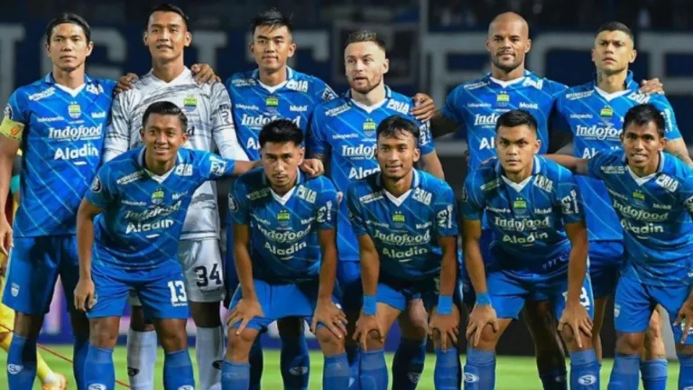 Persib Bandung, Maarten Paes ,Cyrus Margono