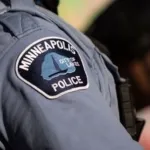 Protes Massal di Amerika, Petugas Imigrasi