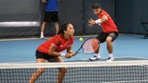 Aldila Sutjiadi, Christopher