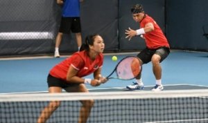 Aldila Sutjiadi, Christopher