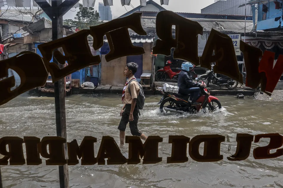 Waspada! Potensi Banjir Rob di Wilayah Pesisir Surabaya Akibat Fase Bulan Purnama