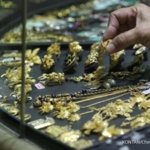 1695449428p.jpg Saham Emas, Investor