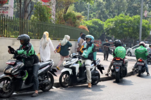 Perkembangan Terkini di Sektor Transportasi Online: Perspektif dari Pemimpin GOTO, Grab dan BHR