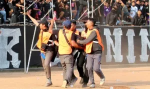 Arema FC ,Persik Kediri ,Stadion Kanjuruhan