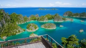Raja Ampat Jadi Tujuan Wisata Favorit, Selam dan Selancar Jadi Aktivitas Utama