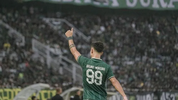 Kepedulian Bonek terhadap Bruno Moreira yang Berpotensi Pergi dari Persebaya Surabaya
