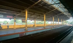 DSC_1268.JPG Stasiun Gondangdia