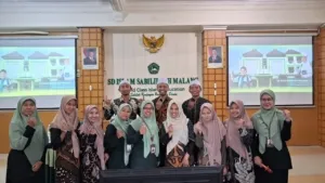 Studi Banding ke Sabilillah Malang, MI Al Fithrah Surabaya Tingkatkan Kualitas Pendidikan dan Manajemen Lembaga