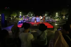 Balai Kota Surabaya Disulap Jadi Ruang Hiburan, Musik Akustik dan UMKM Ramaikan Akhir Pekan