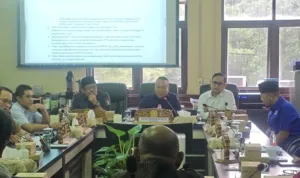 DPRD Surabaya