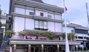 Kantor-Bupati-Probolinggo.jpg Pemkab Probolinggo