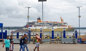 Kapal-PELNI-720722415.jpg Kapal PELNI 720722415
