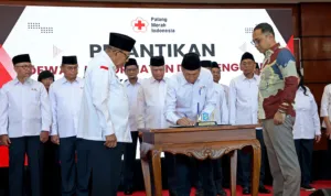 Pelantikan pengurus PMI Surabaya (2) PMI Surabaya