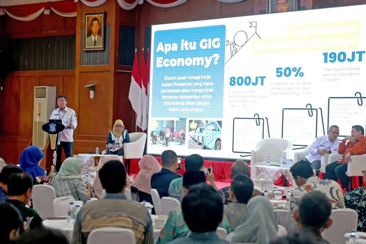 Pemkot Surabaya ,Perguruan Tinggi