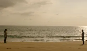 Send Help, Kehidupan di Pulau Terpencil