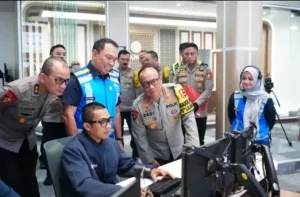 Wakapolri Pantau Arus Balik Nataru di Command Center Tol Jasa Marga Jatiasih