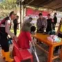 Dari Posko hingga Pintu Rumah, Polri Hadir Pastikan Layanan Kesehatan Warga Terdampak Bencana di Kala Segi Aceh Tengah