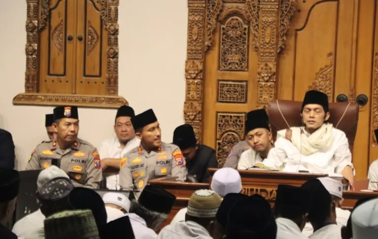 Awali Tugas Kapolres Blitar Kota Silaturahmi ke Tokoh Ulama