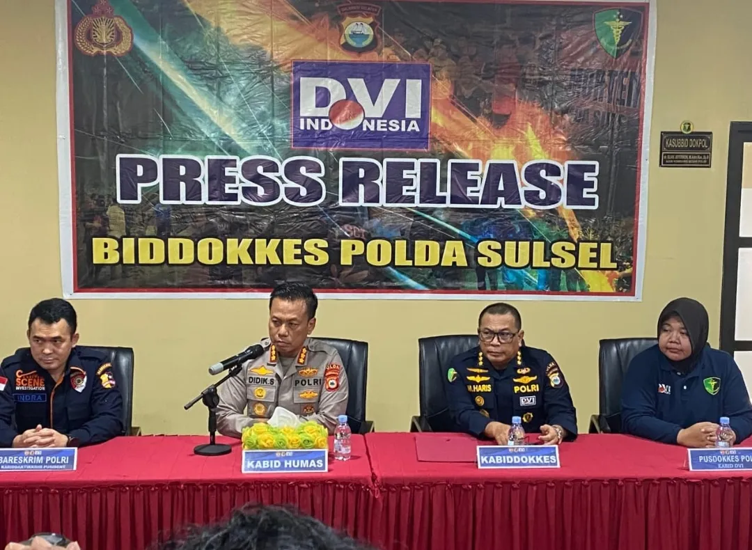 Tim DVI Polri Lakukan Tahap Awal Identifikasi 10 Korban Kecelakaan Pesawat ATR 42-500 1 Tim DVI Polri Lakukan Tahap Awal Identifikasi 10 Korban Kecelakaan Pesawat ATR 42-500