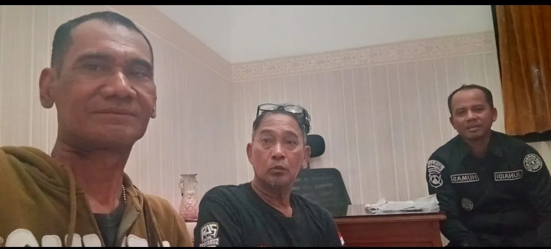 Jurnalis Silaturahmi dengan Humas Polres Pasuruan Kota, Perkuat Sinergi Informasi Publik 1 Jurnalis Silaturahmi dengan Humas Polres Pasuruan Kota, Perkuat Sinergi Informasi Publik