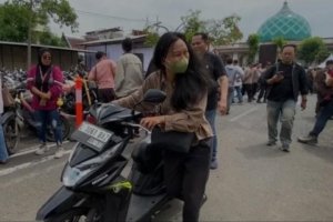 Bazar Ranmor Polrestabes Surabaya Bikin Senyum Sumringah Korban Curanmor