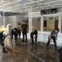 Polres Situbondo Bersihkan Fasum Terdampak Banjir Bandang di Desa Kalianget