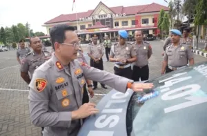Transparansi : Polres Situbondo Pasang QR Aduan Propam Polri di Kendaraan Dinas