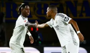 Vinicius-Mbappe.jpg Kylian Mbappe, Vinicius Jr, Real Madrid