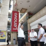 WALIKOTA TINJAU THR10