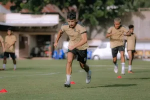 Pelatih Persebaya Surabaya Bernardo Tavares: Kesempatan Baru untuk Mewujudkan Visi Sepak Bola yang Diimpikan