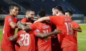 Persis Solo