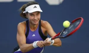 Iva Jovic, Aryna Sabalenka ,Perempat Final