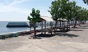 fasilitas di Pantai Pasir Putih Situbondo