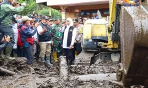 gubernur-banjir.jpg gubernur banjir
