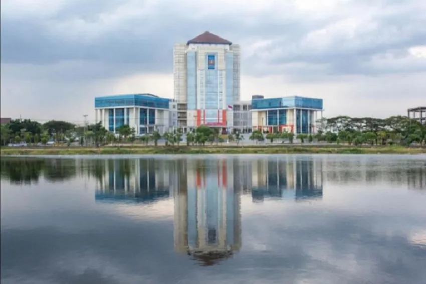 Minat kuliah di Unesa 2026? Cek 12 jurusan sepi peminat untuk pilihan ideal