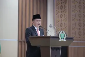 Pendapat Akhir Gubernur Jawa Timur Terhadap Dua Raperda Strategis